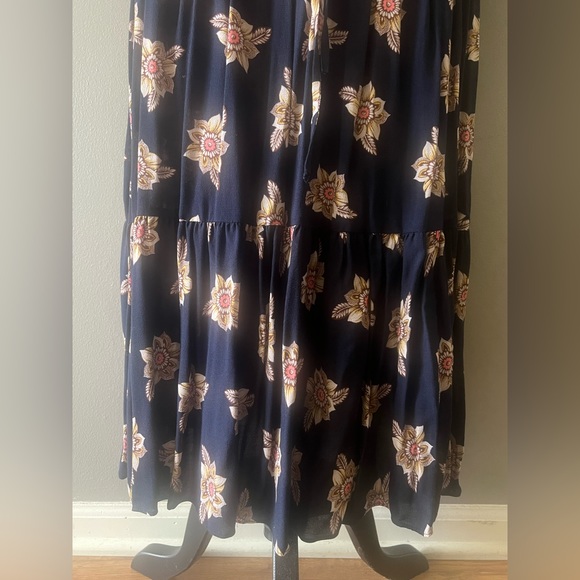 NWT Loft Floral Dress Navy Size ST - Picture 6 of 12